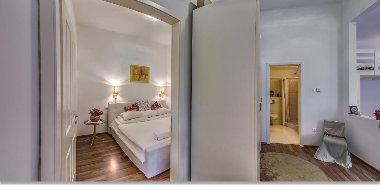 Julia'S Home Budapest Exterior photo